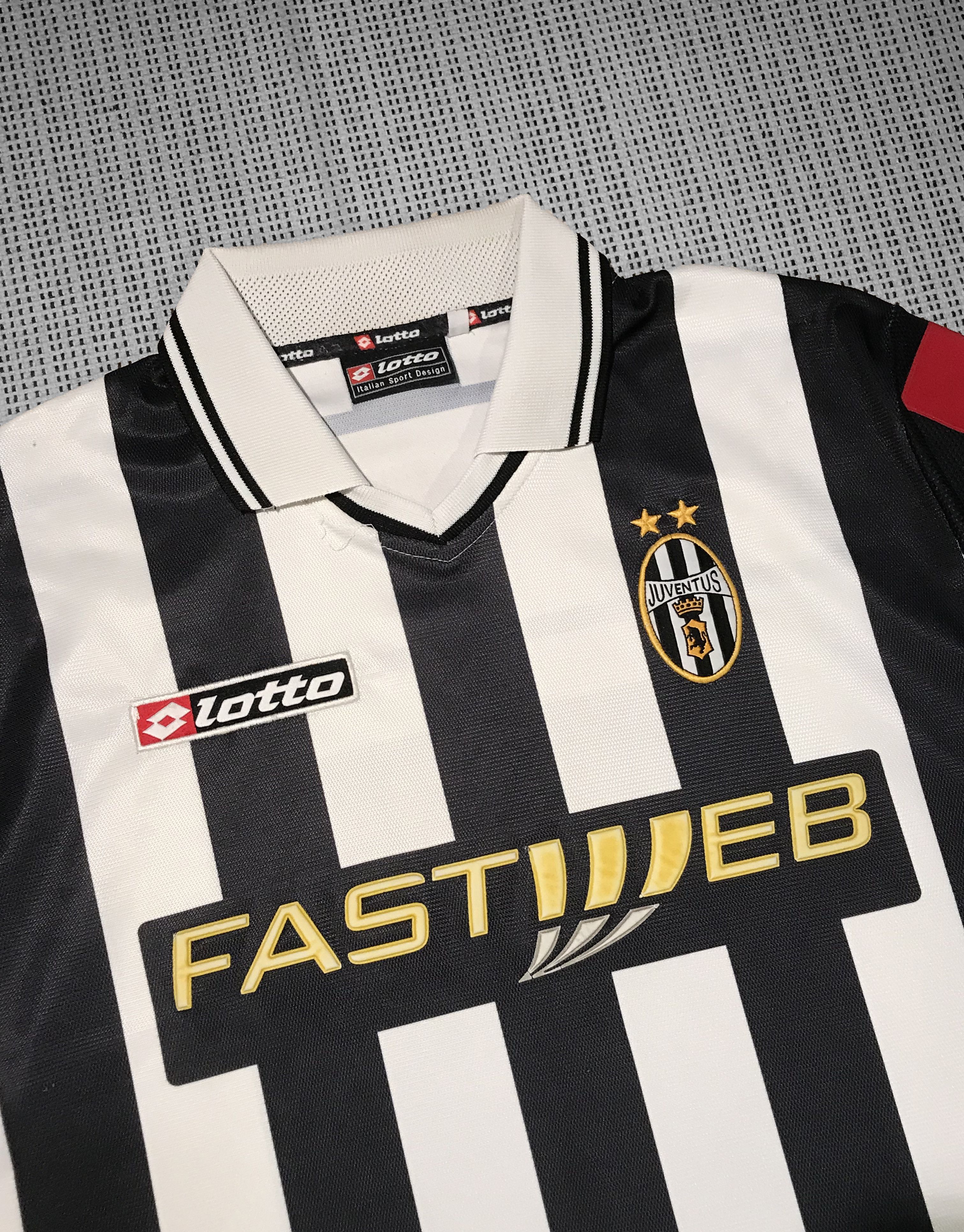 Lotto Sport × Vintage Lotto Juventus vintage soccer shirt 01'/02' (L) Size US L / EU 52-54 / 3 - 3 Thumbnail