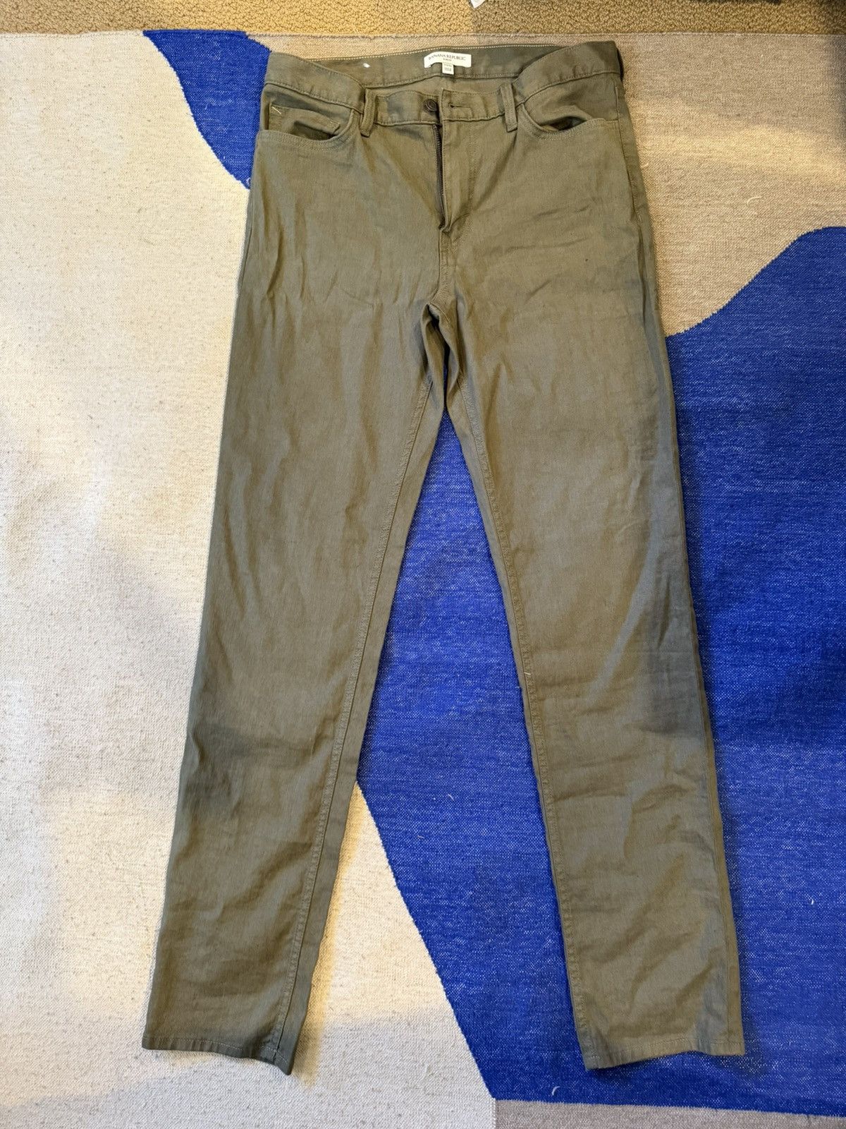 Banana Republic Banana Republic Olive Pant Size US 32 / EU 48 - 1 Thumbnail
