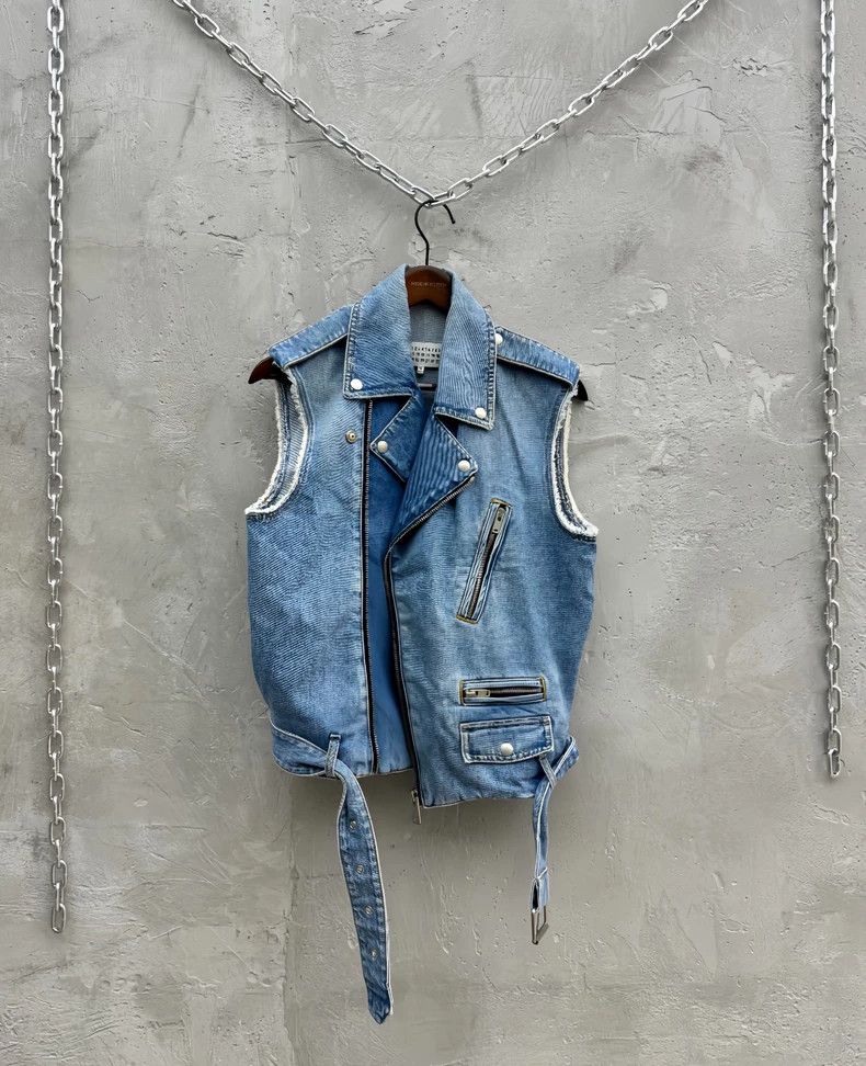 Maison Margiela Maison Margiela Early denim deformed vest top 2501-Nextarro Size US S / EU 44-46 / 1 - 1 Thumbnail
