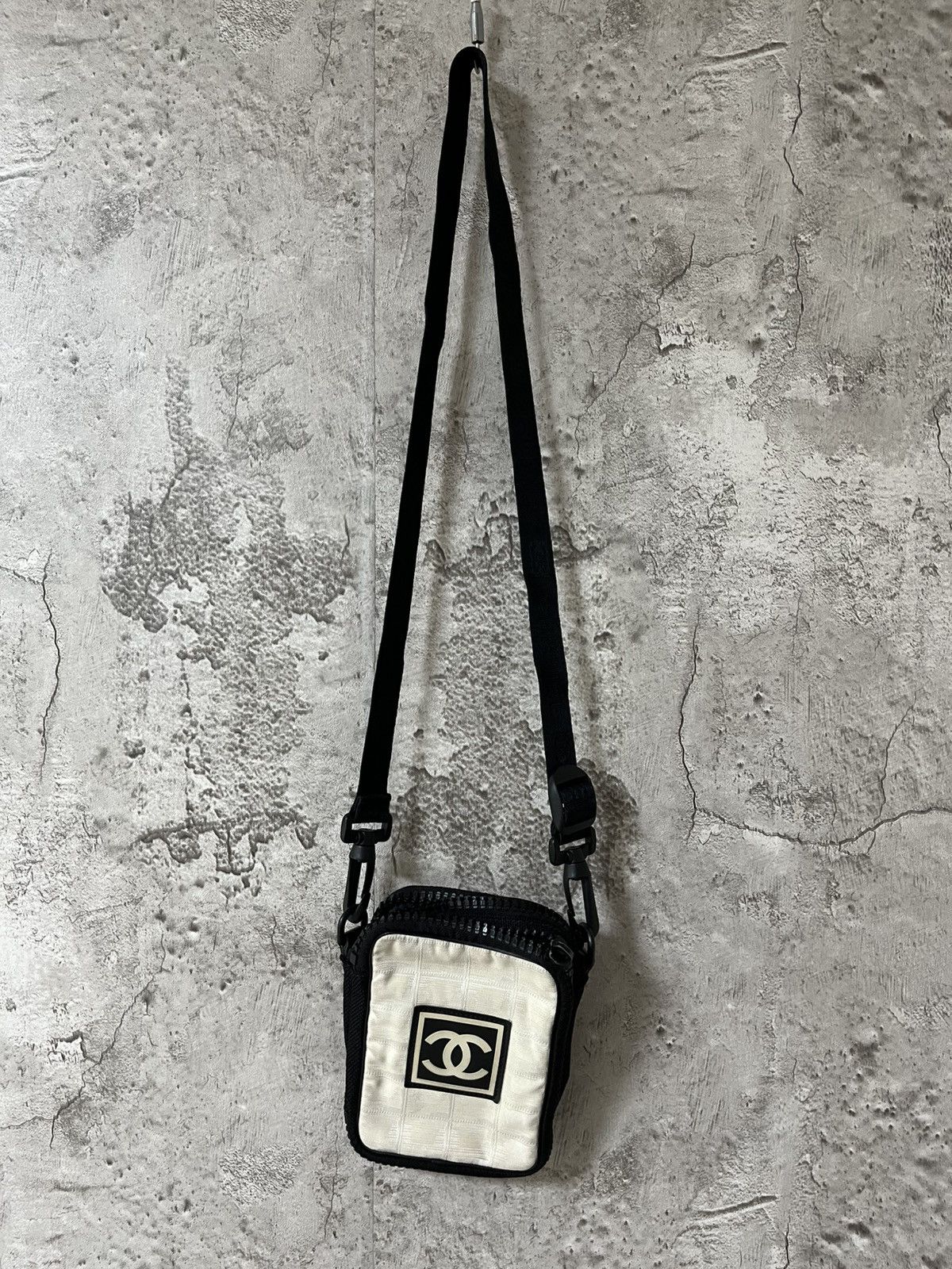 Chanel chanel 2003 sports line shoulder bag Size ONE SIZE - 2 Thumbnail