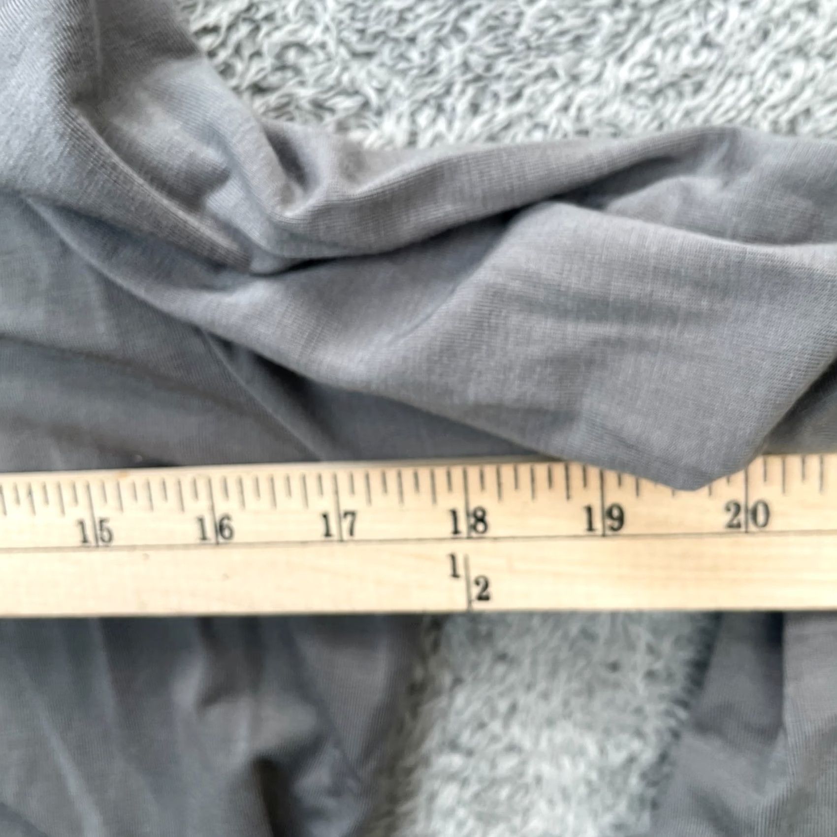 Banana Republic VINTAGE Banana Republic Blouse Womens Medium Gray Round Neck Stretch Semi Fitted Top Size M / US 6-8 / IT 42-44 - 8 Thumbnail