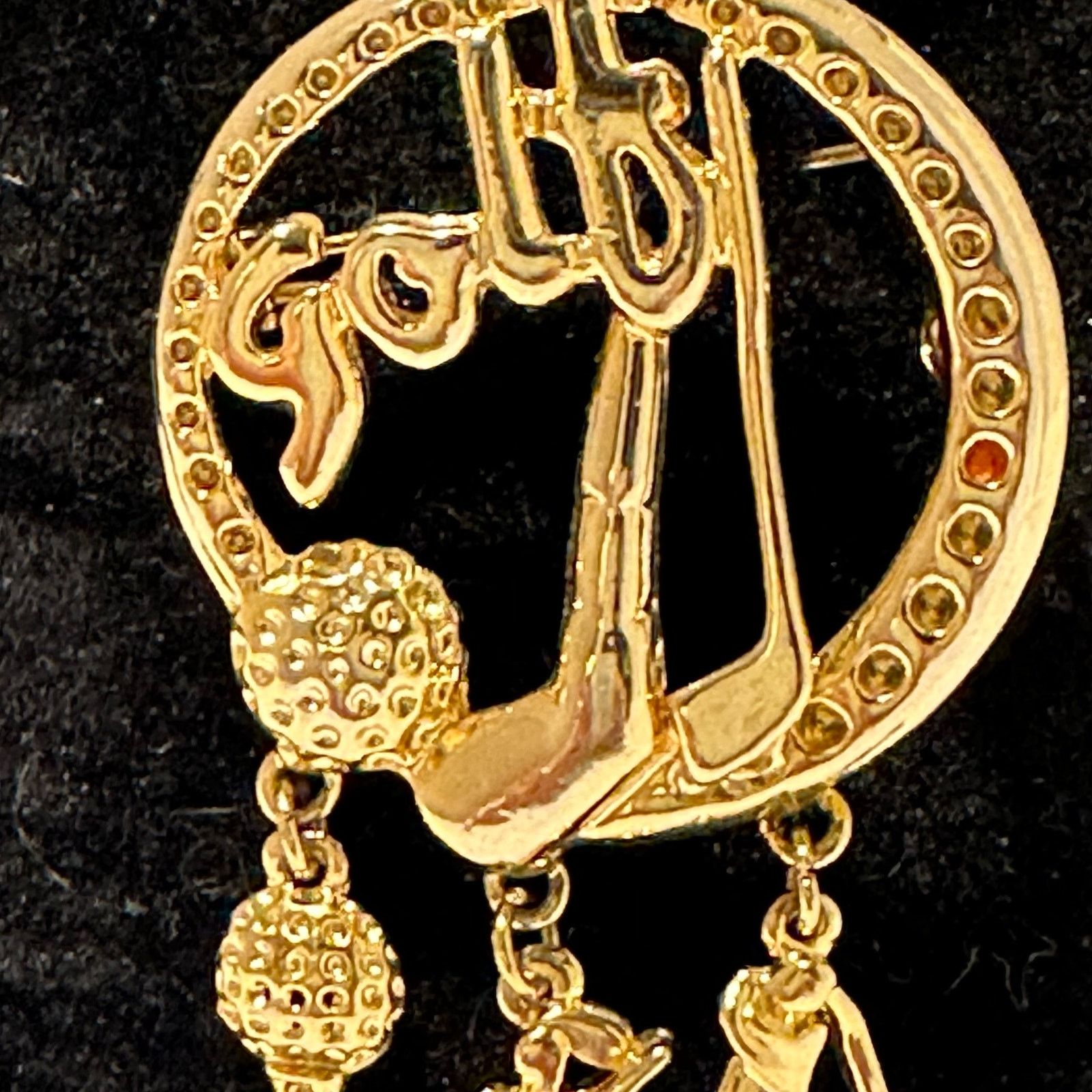 & Other Stories VTG Golf Brooch Dangling Charms Gold Tone Club Ball Golf Bag Size ONE SIZE - 11 Thumbnail