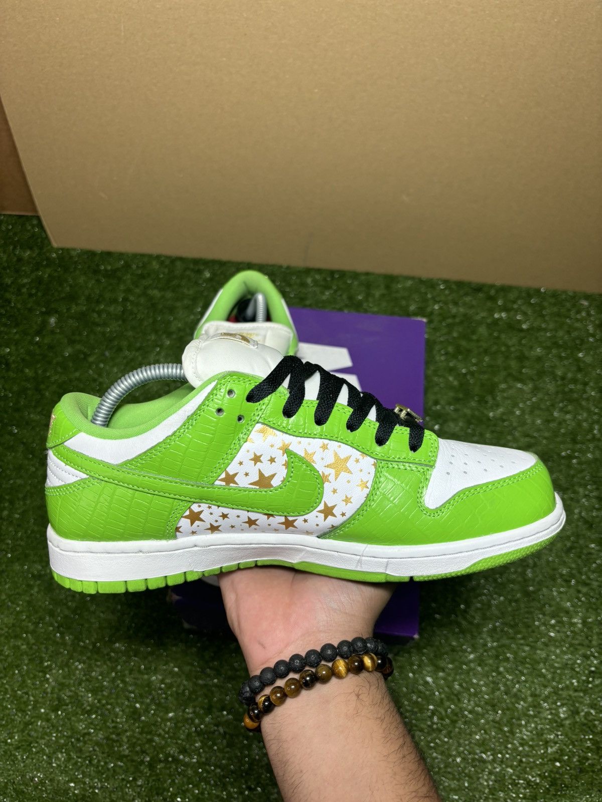 Nike SB × Supreme Nike sb supreme stars mean green 2021 Size US 8.5 / EU 41-42 - 4 Thumbnail