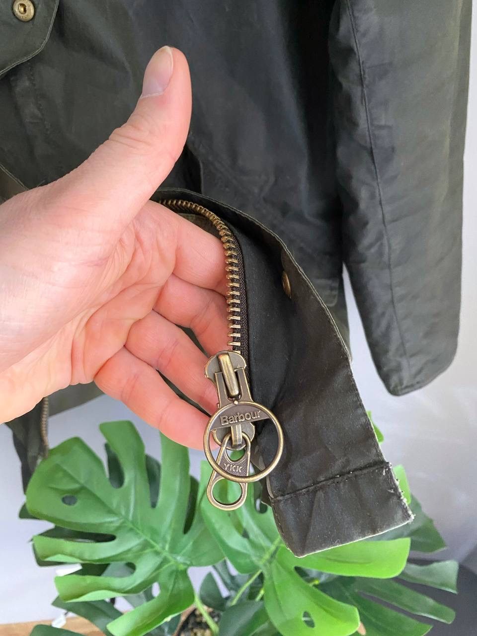 Barbour Barbour Retail Pretsbury Men's Green Waxed Jacket, Size M Size US M / EU 48-50 / 2 - 12 Thumbnail