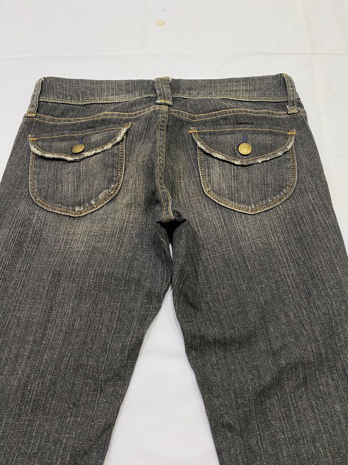 Uniqlo Tornado mart X uniglo flare jeans Size US 29 - 14 Thumbnail