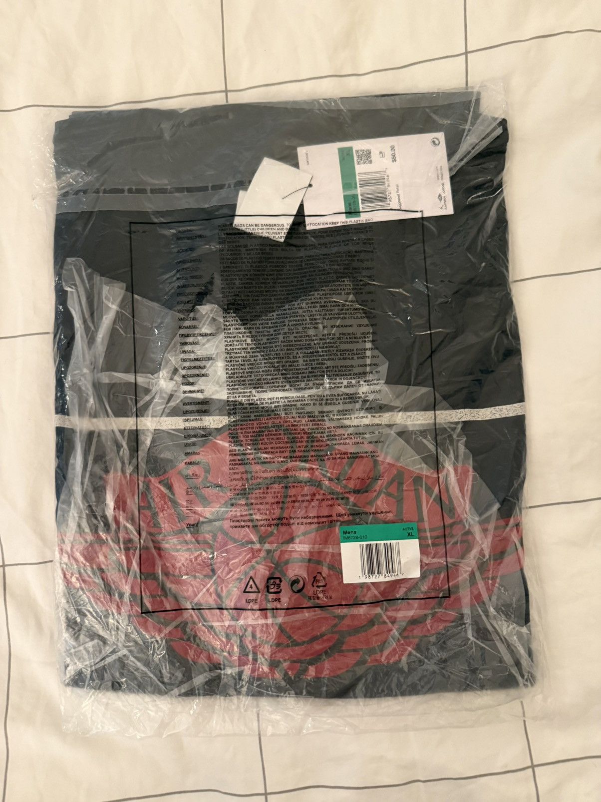 Jordan Brand × Levi's Jordan x Levi's Short-Sleeve T-Shirt in Black Men’s Size XL Size US XL / EU 56 / 4 - 6 Thumbnail