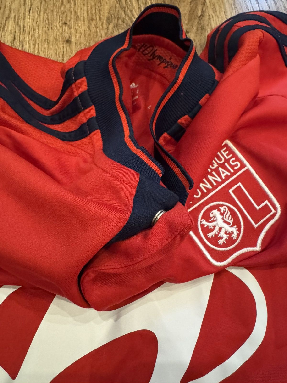 Adidas OLYMPIQUE LYONNAIS 2015-16 ADIDAS FOOTBALL JERSEY S11912 S Size US S / EU 44-46 / 1 - 8 Thumbnail