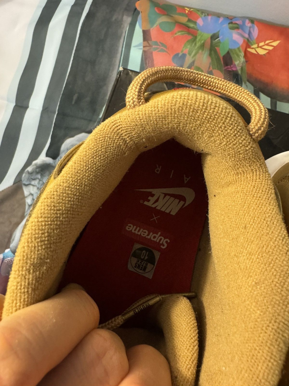 Nike SUPREME UPTEMPO Gold Size US 10 / EU 43 - 10 Thumbnail