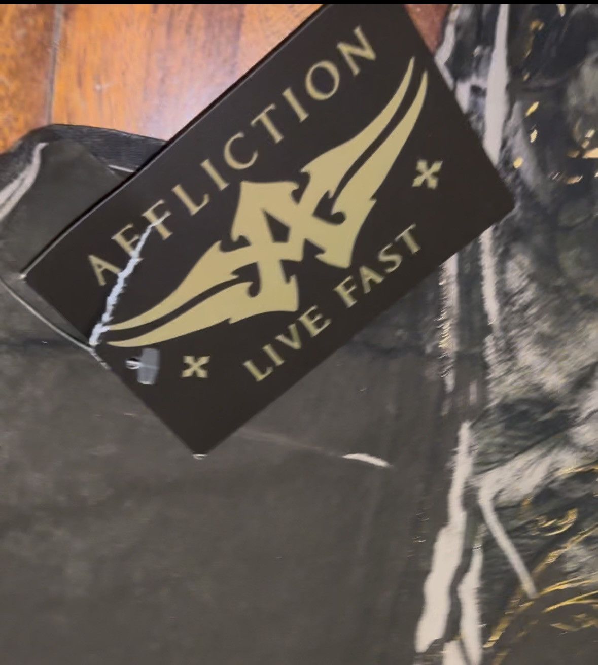 Affliction Affliction Tee - Girl Crying, Gold Details Rare Y2K Grunge Size US XL / EU 56 / 4 - 4 Thumbnail
