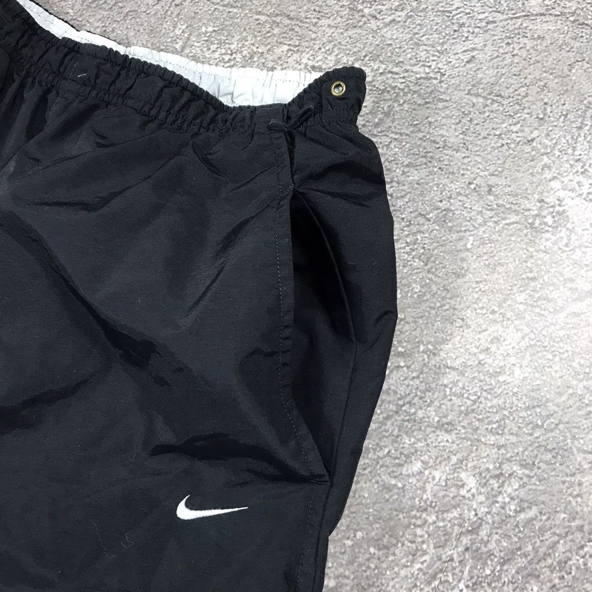 Vintage Vintage Nike Baggy Cargo Pants Swoosh Streetwear Y2K Logo 30 Size US 30 / EU 46 - 4 Thumbnail