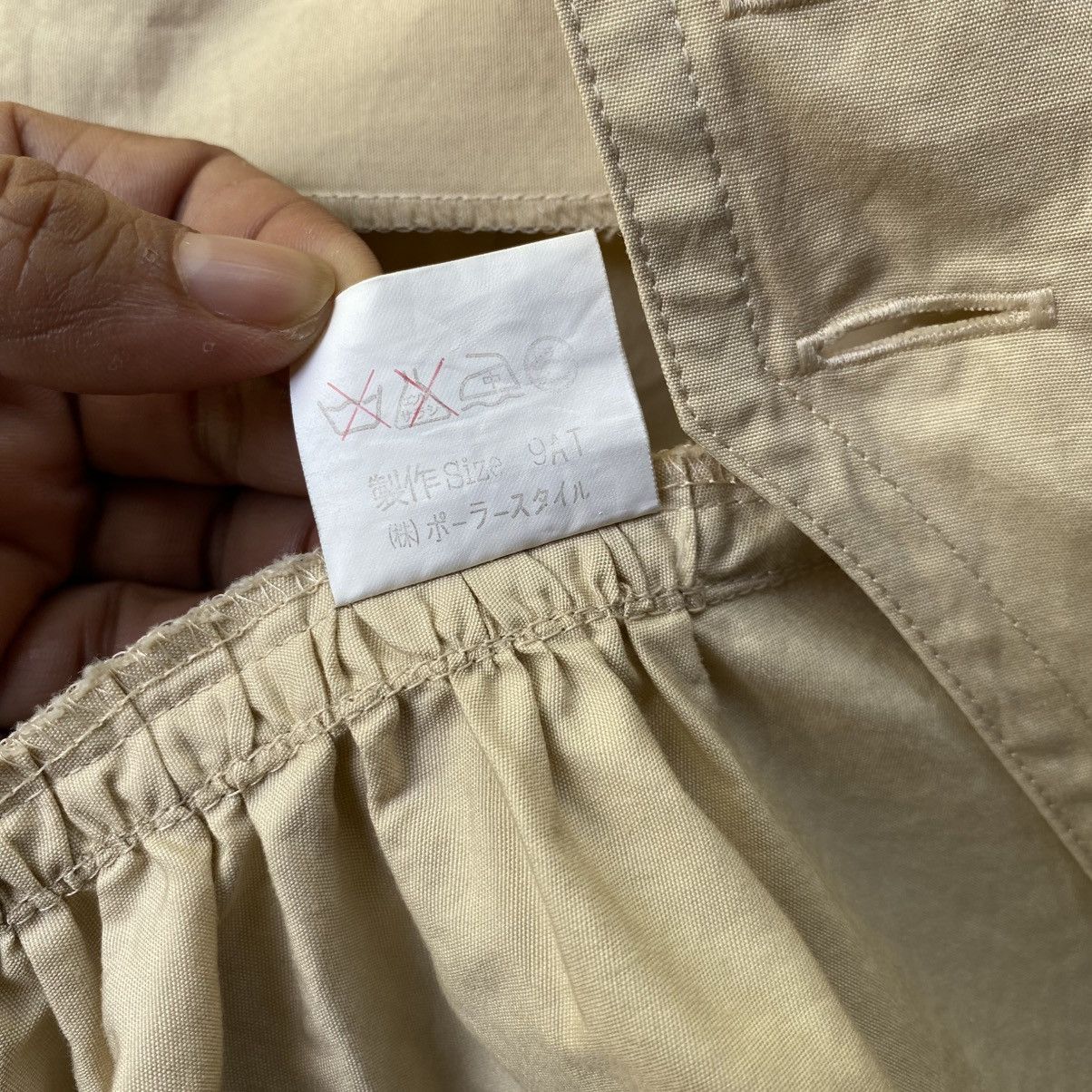 Japanese Brand KEI IWAMOTO Beige Ruched Button-Front Blouse Size S / US 4 / IT 40 - 17 Thumbnail
