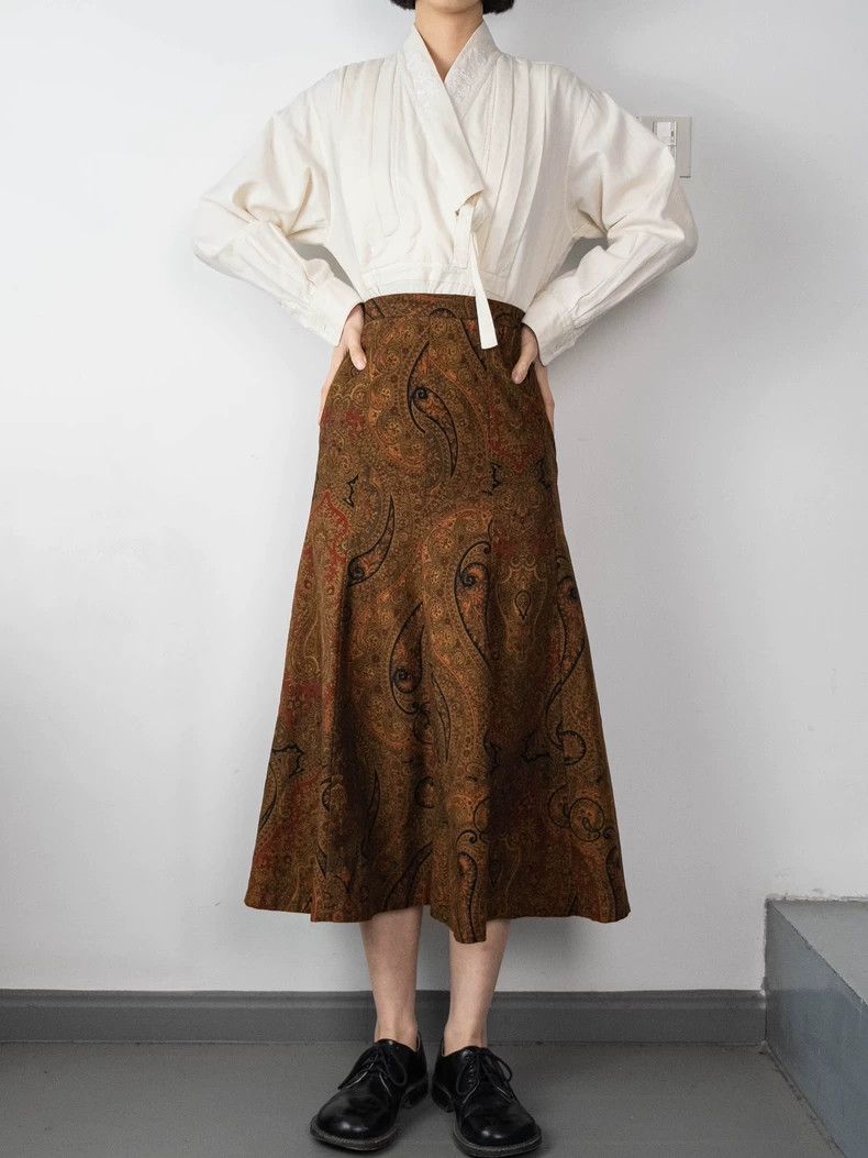 Kenzo KENZO sizeM Classic walnut pattern half skirt Vintage Size 25" / US 0 / IT 36 - 3 Thumbnail