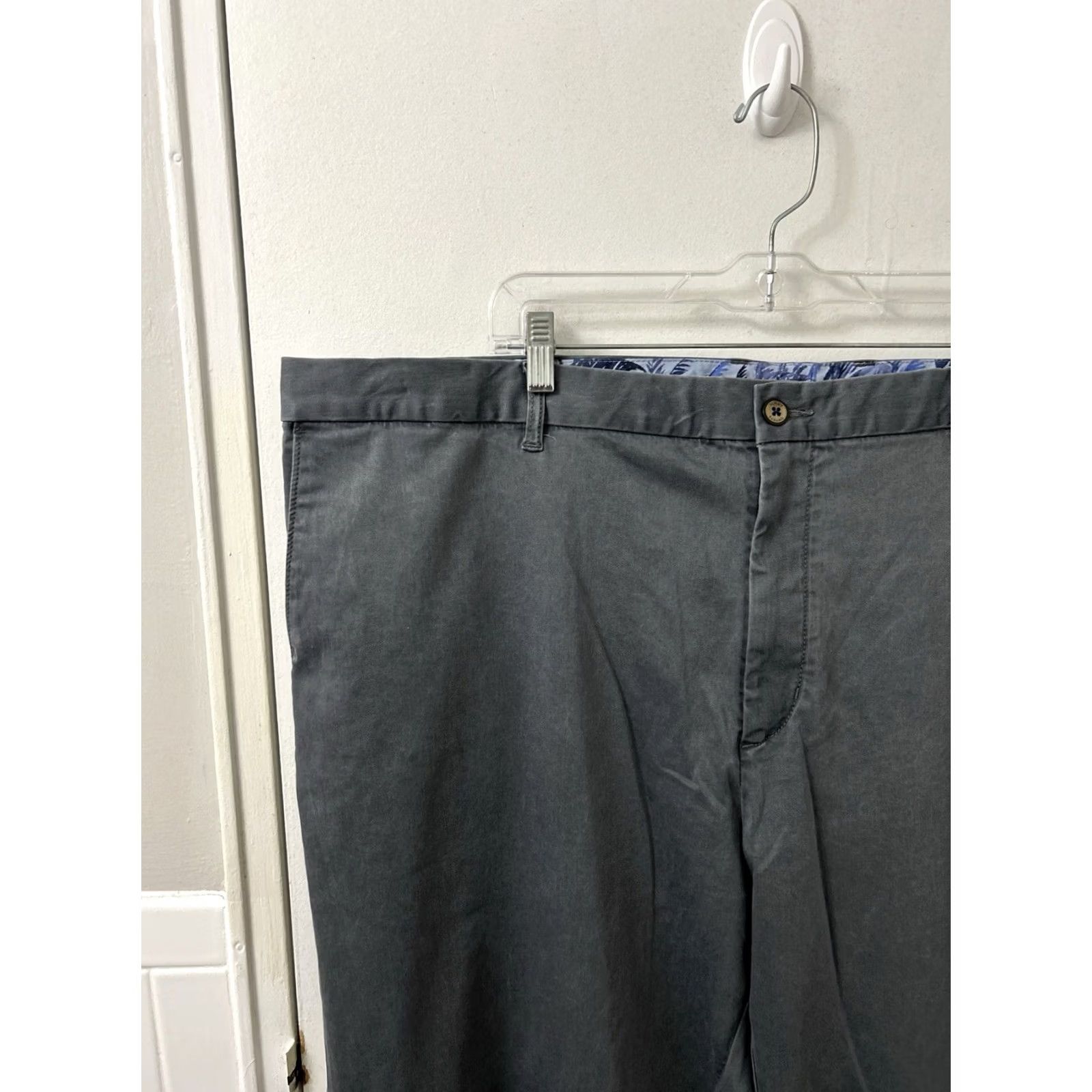 Tommy Bahama Tommy Bahama Pants Mens 48x32 Chino Flat Front Straight Leg Gray Modern Casual Business Travel Size US 32 / EU 48 - 4 Thumbnail