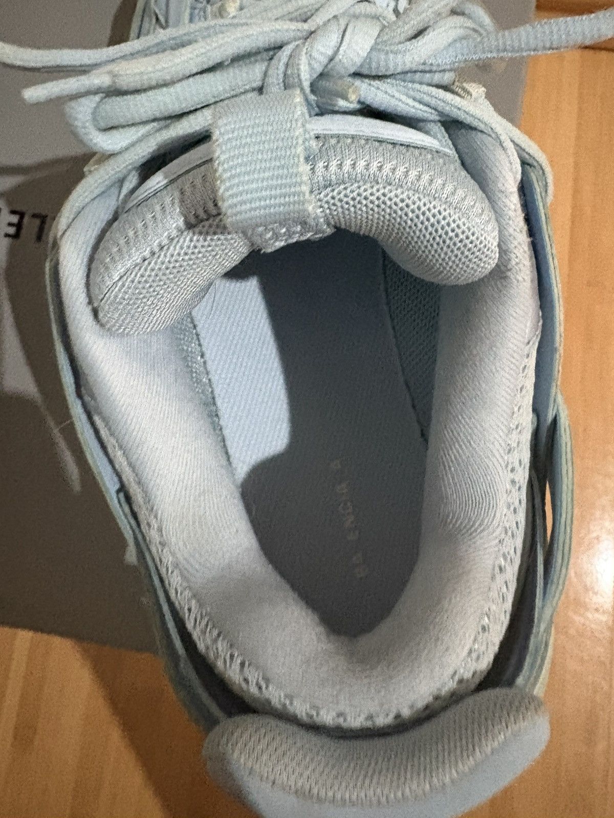 Balenciaga Balenciaga Track baby blue size 40 Size US 7 / EU 40 - 7 Thumbnail