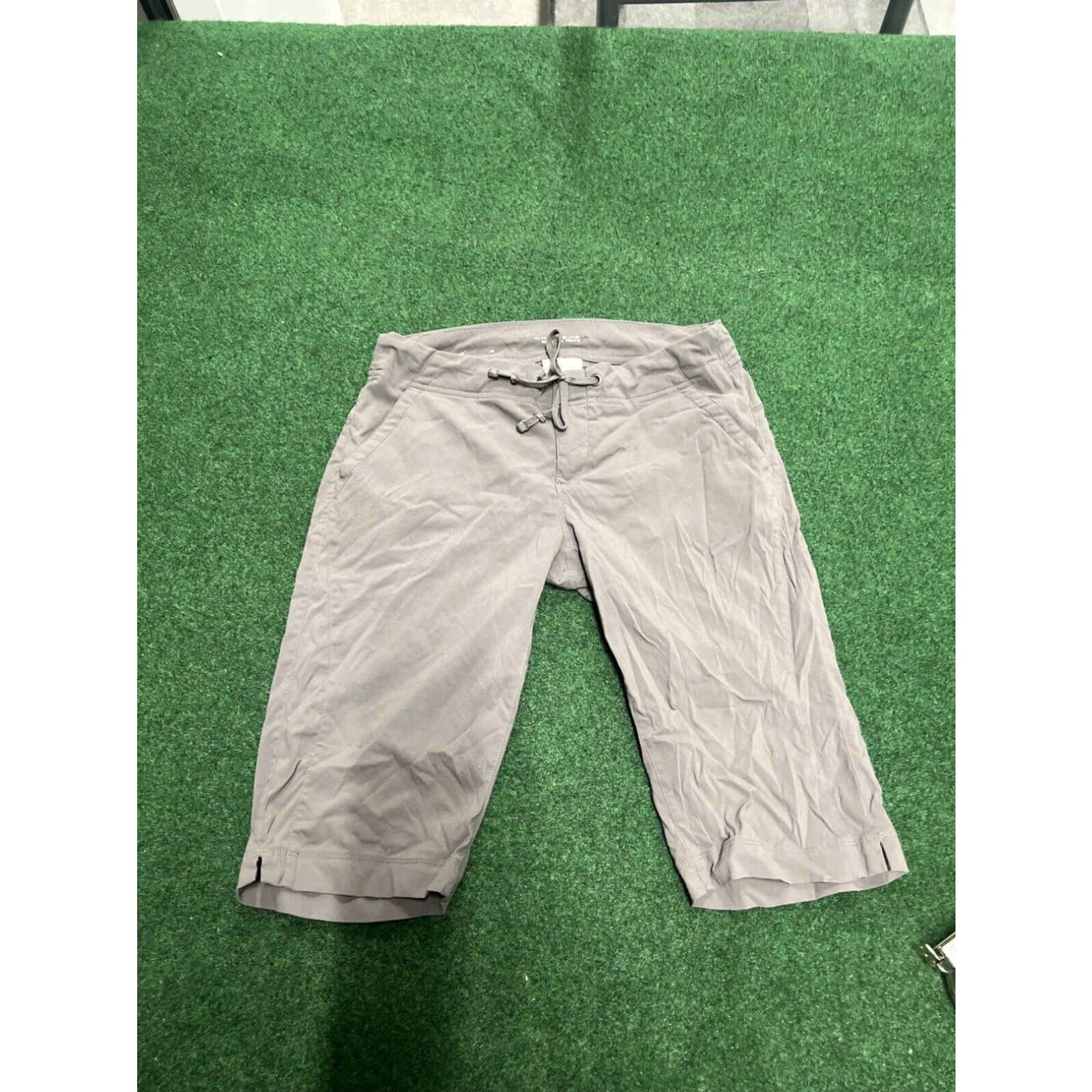 Vintage Columbia Women’s Capri Size 6 Grey Outdoor Hiking Camping Size ONE SIZE - 1 Thumbnail