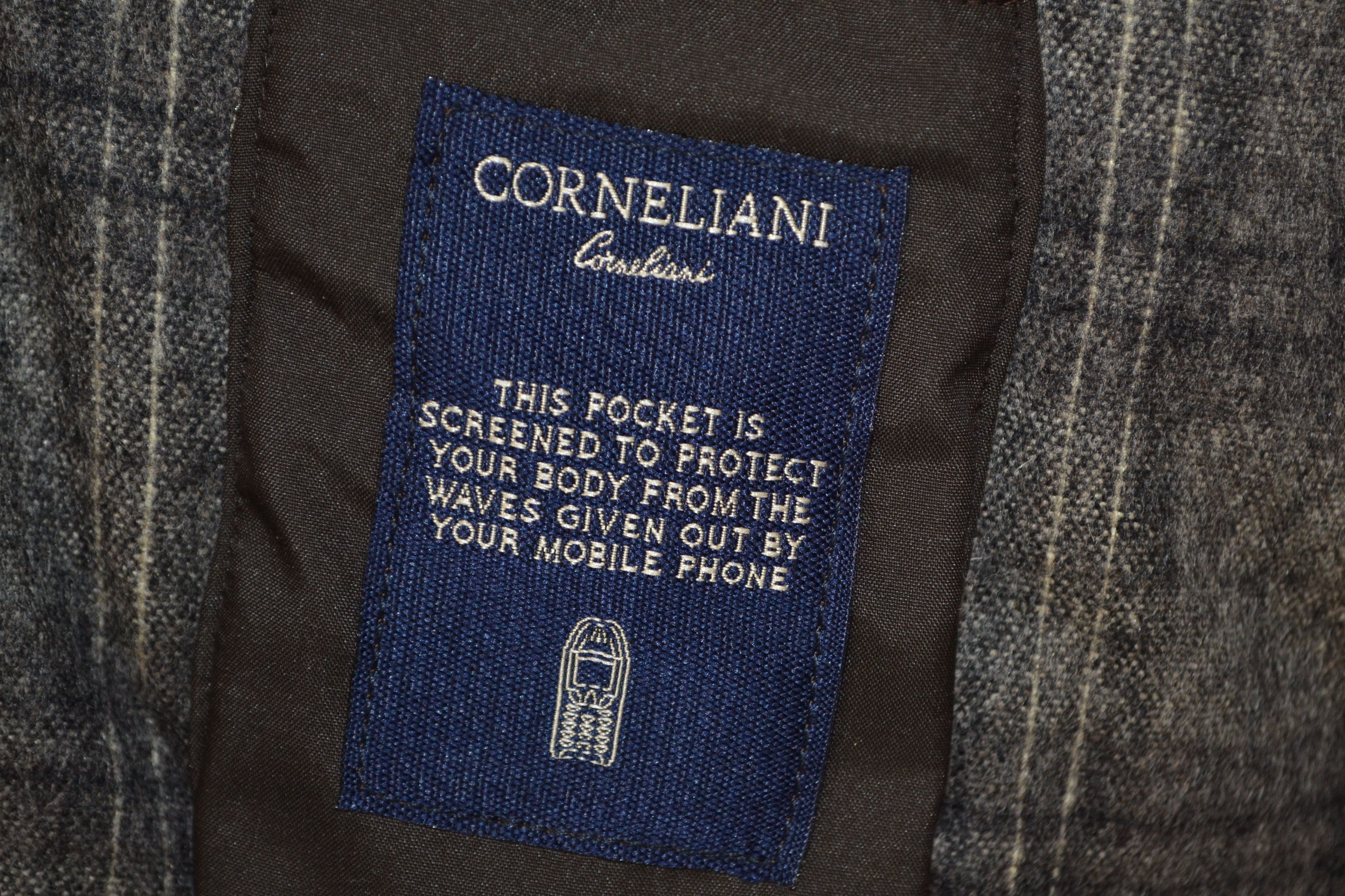Corneliani Corneliani 52 size L-XL 42 Brown Nylon Coat Overcoat Size US L / EU 52-54 / 3 - 6 Thumbnail