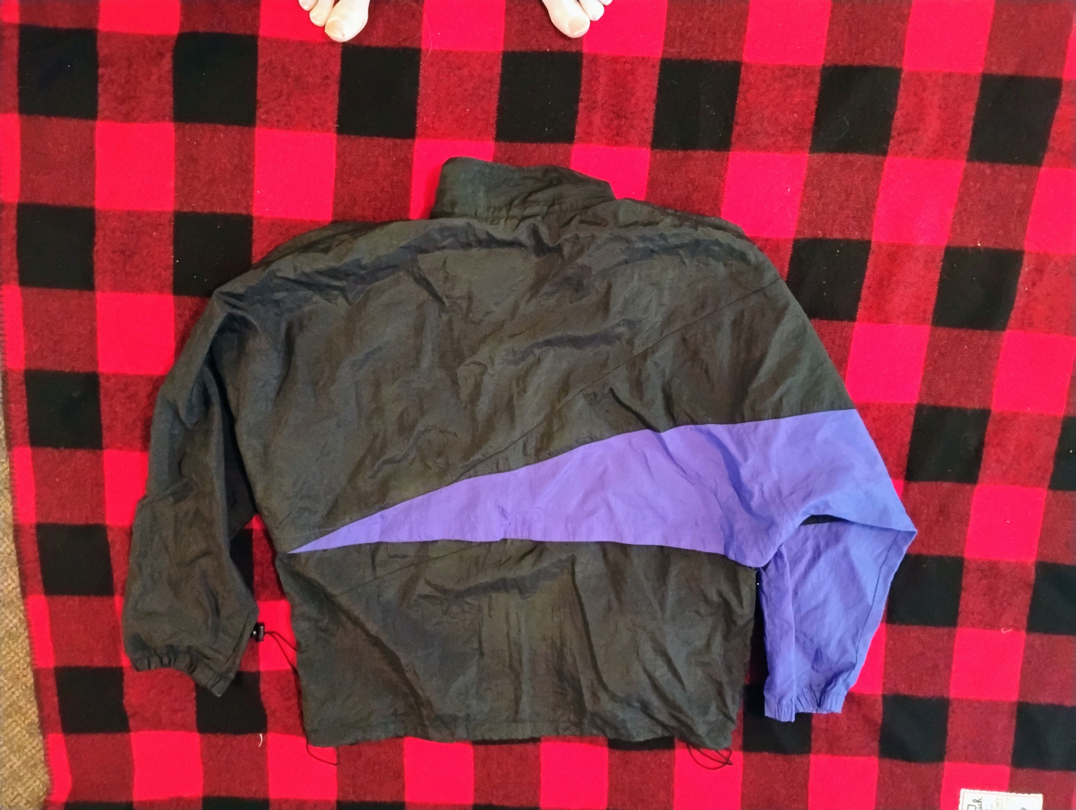 Nike Vintage Nike Windbreaker Track Style Jacket Size US XL / EU 56 / 4 - 2 Thumbnail