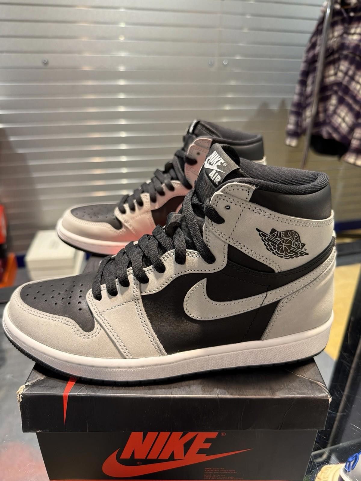 Jordan Brand Size 8.5 - Jordan 1 Retro OG High Shadow 2.0 (555088 035) Size US 8.5 / EU 41-42 - 5 Thumbnail