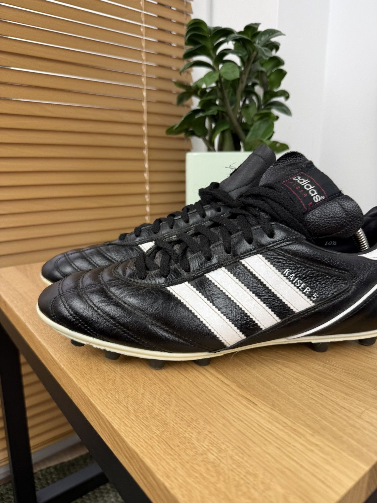 Adidas Adidas Kaiser 5 Astro Football Soccer Shoes Leather Size US 10.5 / EU 43-44 - 3 Thumbnail