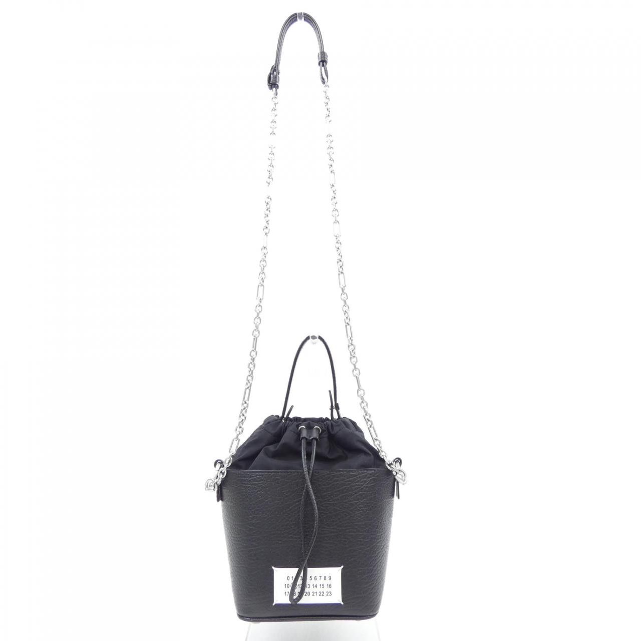 Maison Margiela Maison Margiela Maison Margiela 5AC BUCKET bucket bag Others Shoulder Bag S61WG0035 DUTY FREE for USA Size ONE SIZE - 1 Thumbnail