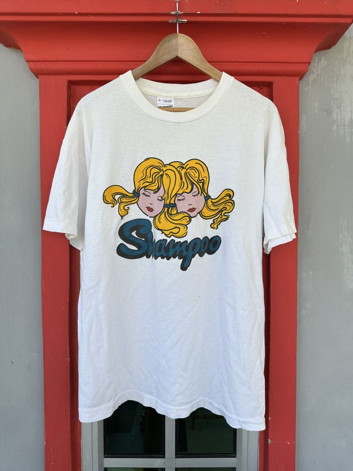 Band Tees Rare Vintage 90s Shampoo Pop Punk Band Tee Size US XL / EU 56 / 4 - 1 Thumbnail