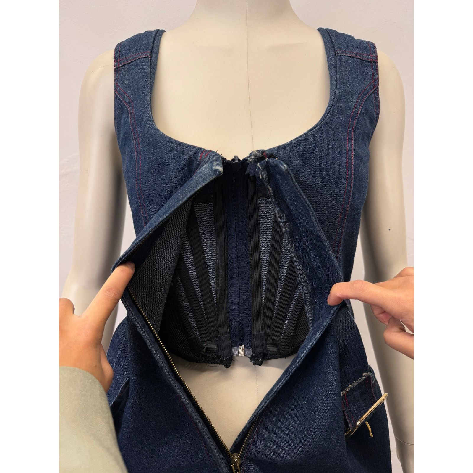 Vivienne Westwood S/S1992 Vivienne Westwood denim dress with corset Size M / US 6-8 / IT 42-44 - 4 Thumbnail