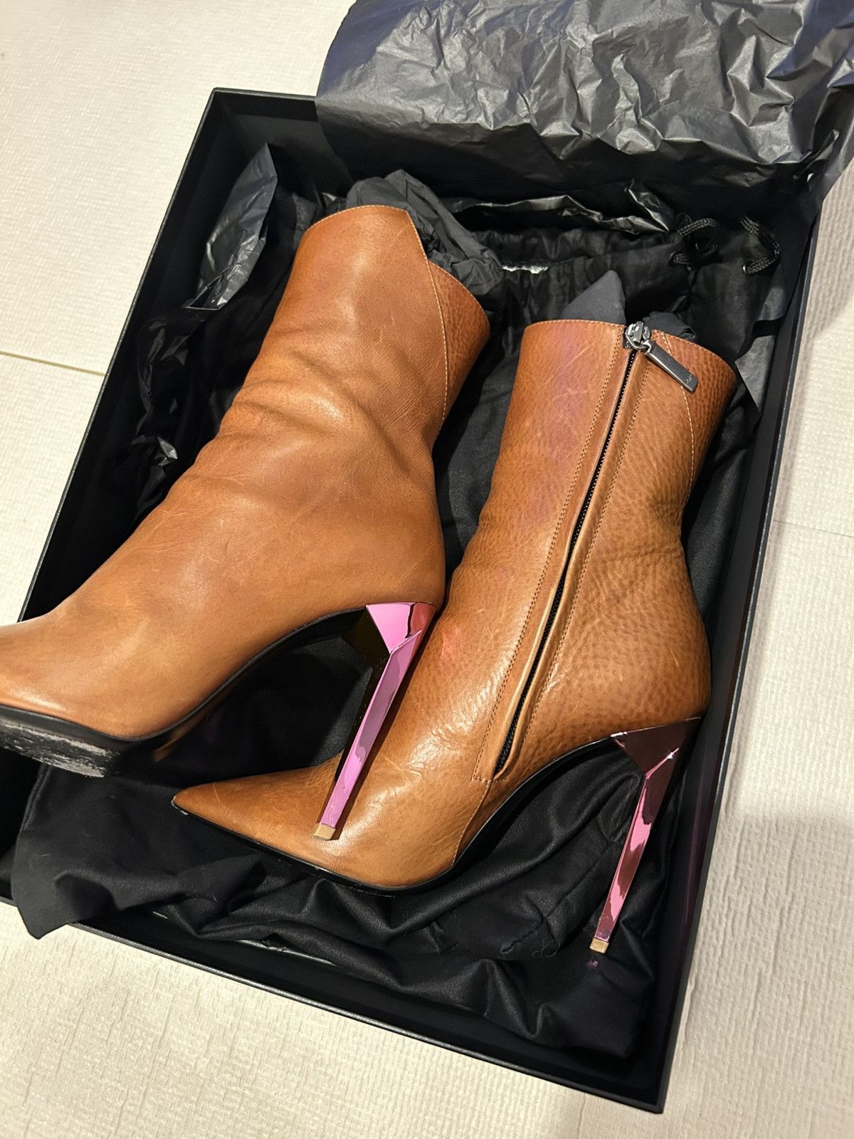 Saint Laurent Paris Saint Laurent YSL Toscano Volanato Bootie Size US 7 / IT 37 - 1 Thumbnail
