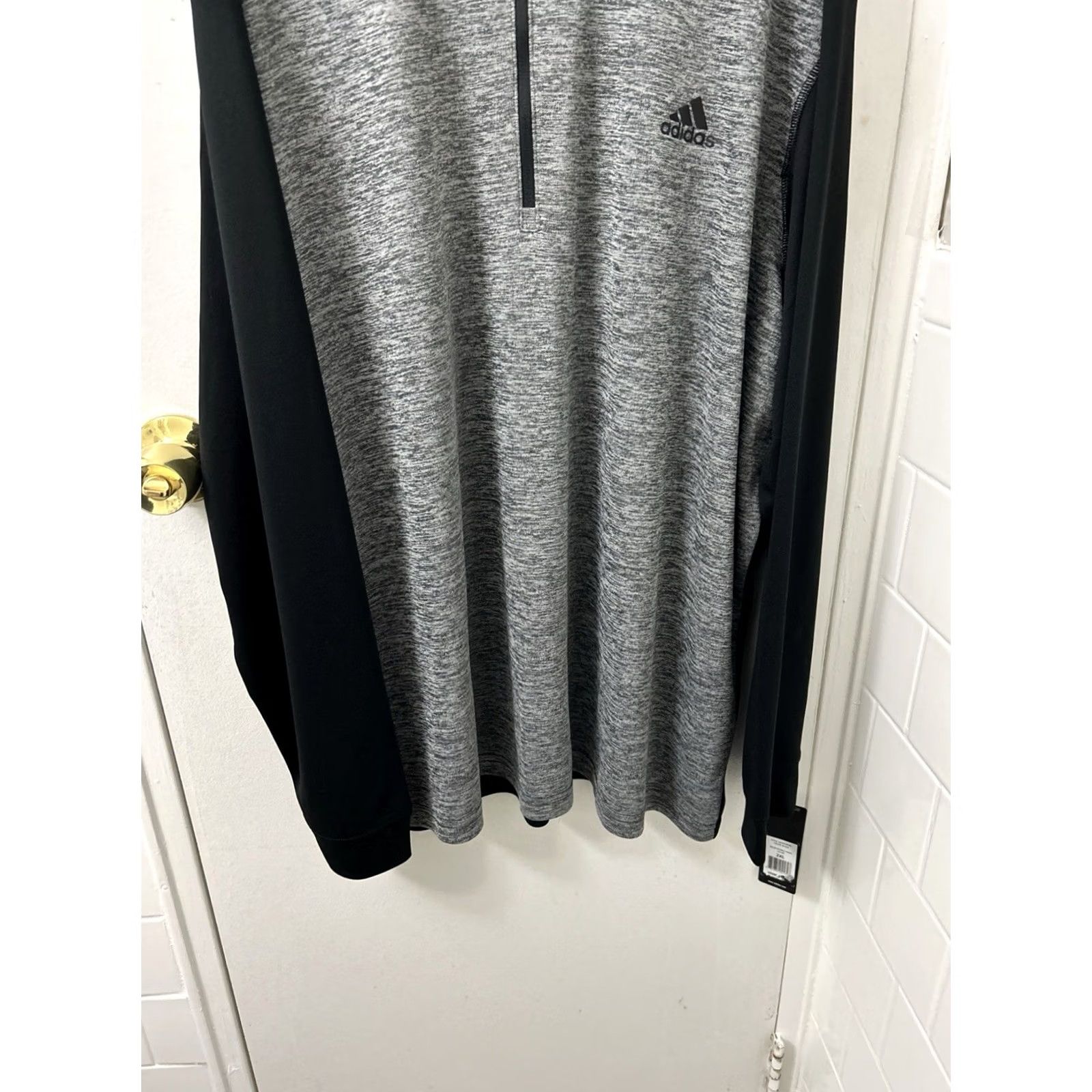 Adidas VINTAGE? No. Size US XXL / EU 58 / 5 - 3 Thumbnail