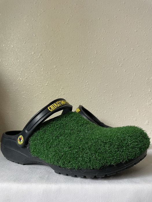 Chinatown grass crocs hot sale