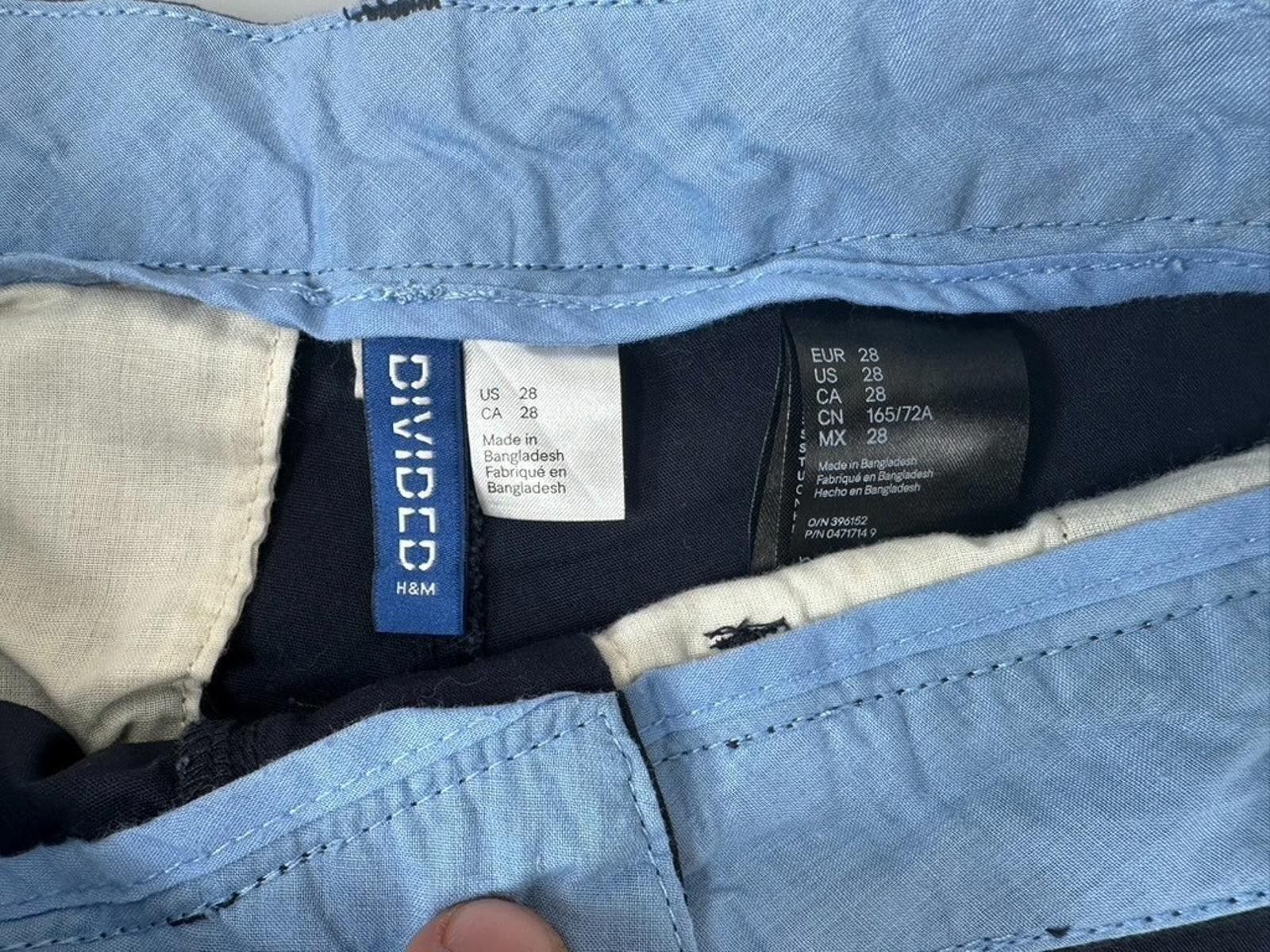 H&M H&M Men's 28 Blue Divided Flat Front Chino Shorts Size US 28 / EU 44 - 6 Thumbnail