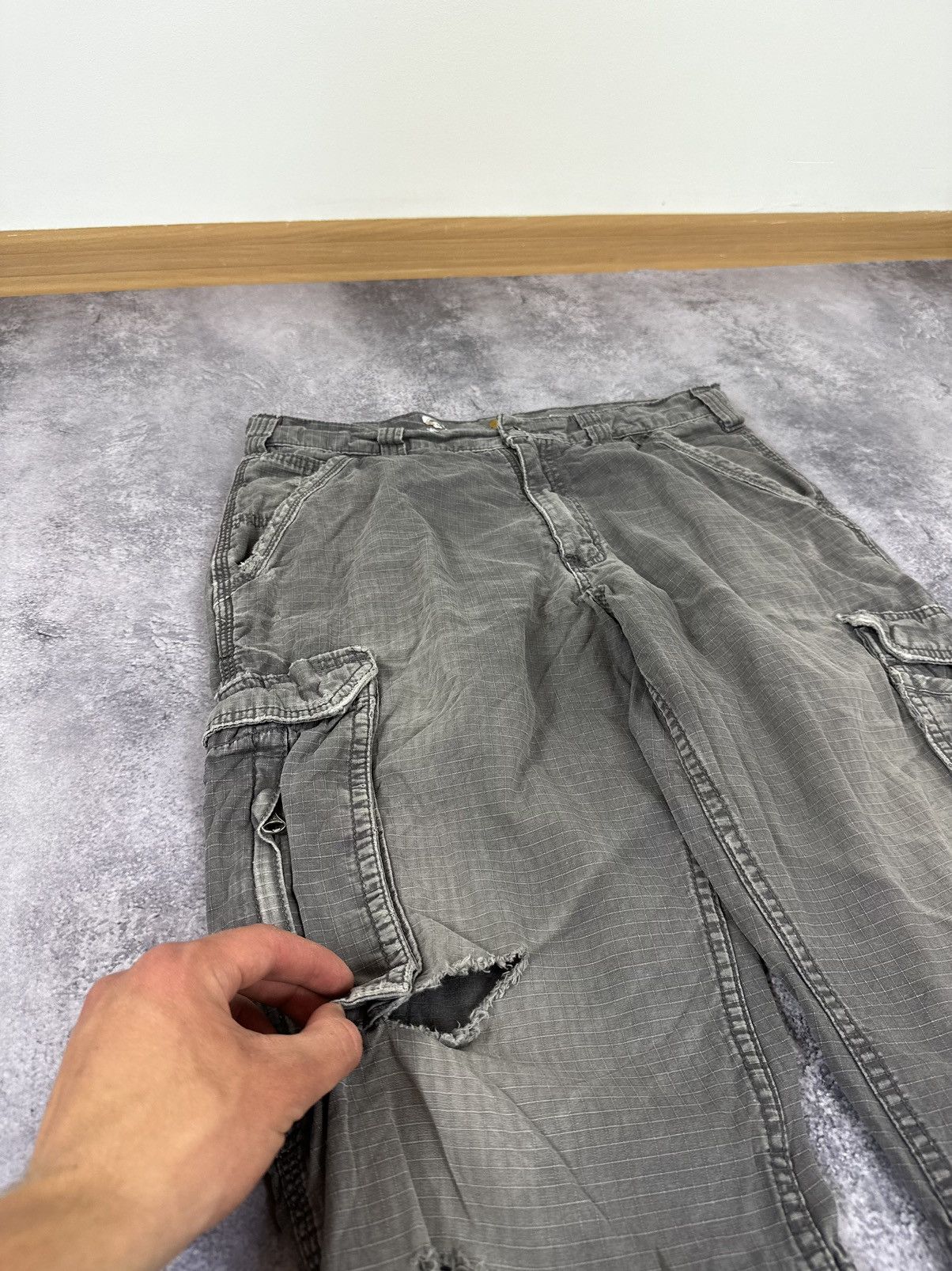 Carhartt Vintage Carhartt Distressed Cargo Opium Faded USA Work Pants Size US 32 / EU 48 - 15 Thumbnail