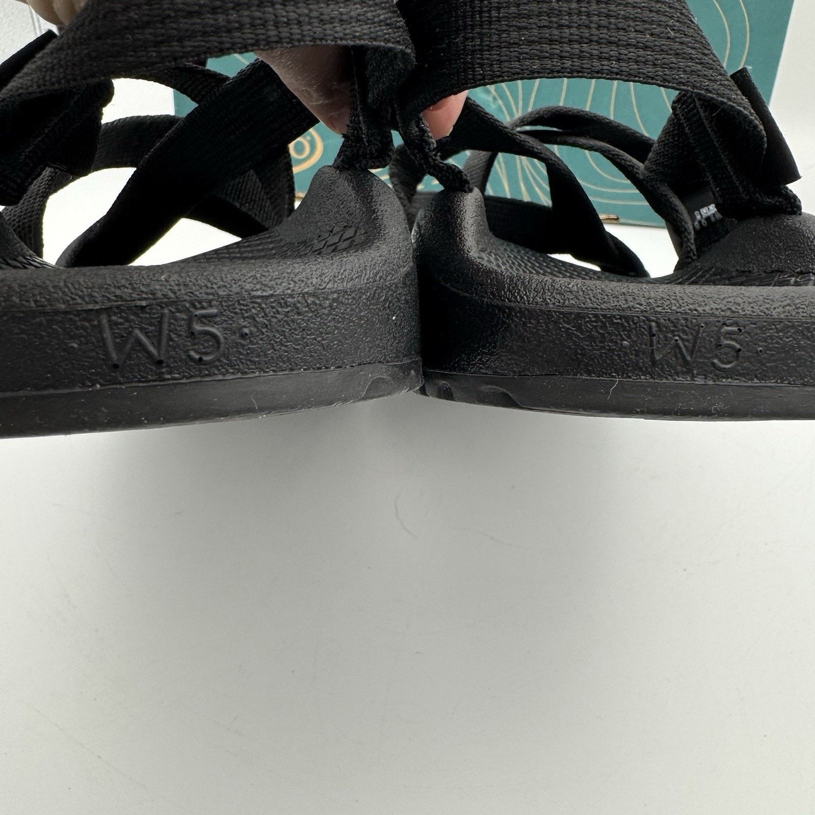 Chaco Chaco womens BANDED Z CLOUD Sport Sandal SOLID BLACK 5 M NIB Size US 5 / IT 35 - 4 Thumbnail