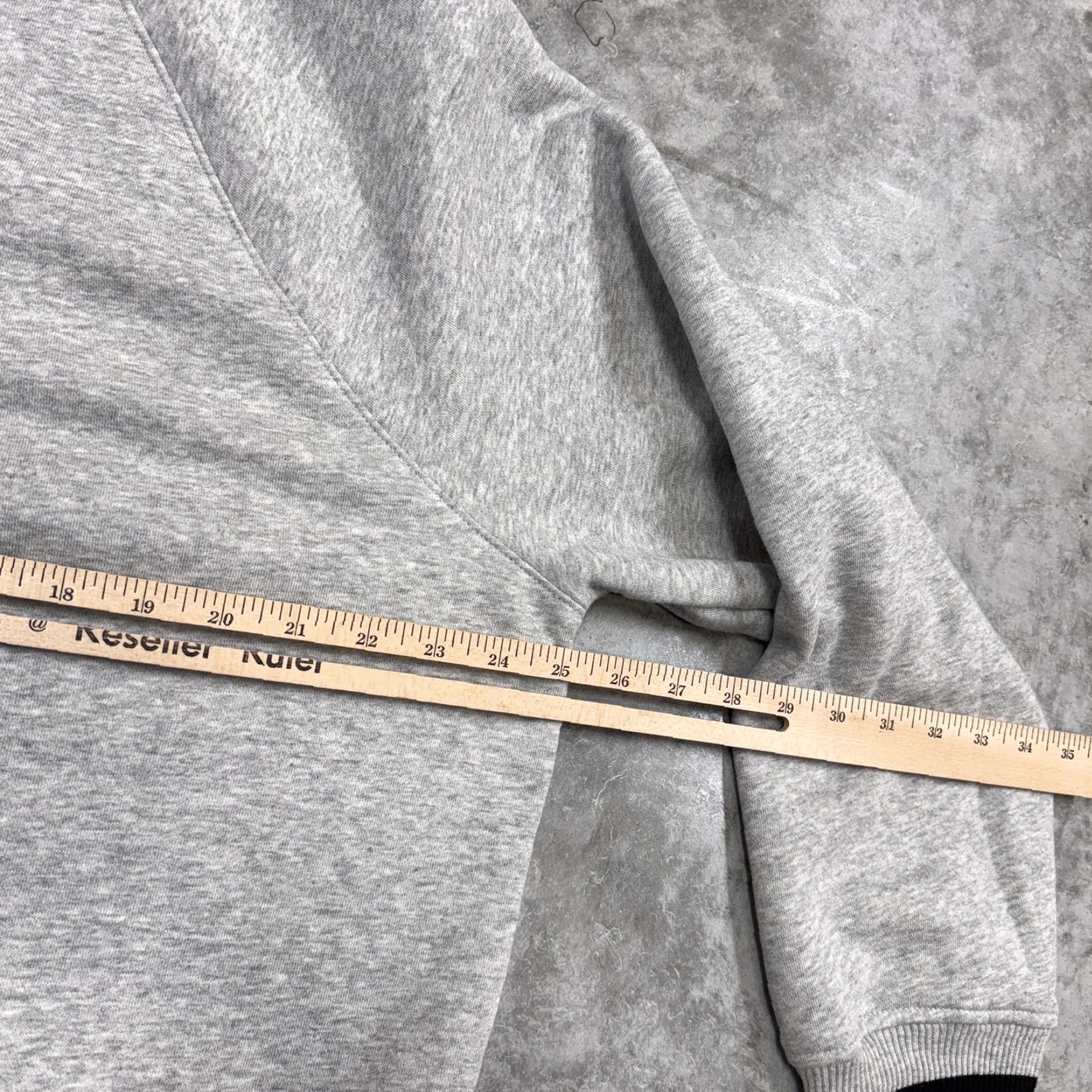 Gap GAP Sweater Womens Medium Gray 1969 G Logo Varsity Button Cardigan Fleece Knit V-Neck College Pattern Solid Pockets Vintage: No Size M / US 6-8 / IT 42-44 - 6 Thumbnail