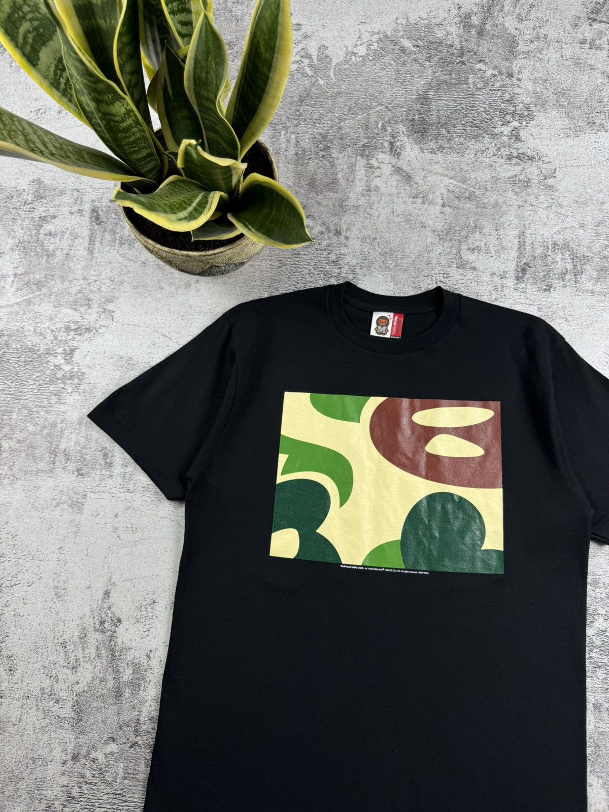 Bape Baby Milo by bathing ape 1993/2006 Hip Hop Camo T Shirt Tee Size US M / EU 48-50 / 2 - 4 Thumbnail