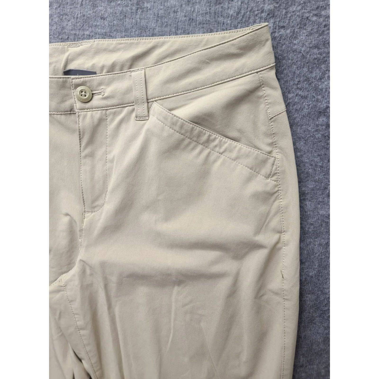 Eddie Bauer Eddie Bauer Capri Womens 10 Relaxed Fit Mid Rise Outdoors Hiking Quick Dry Capri Pants Beige 32 in Inseam 21 in Size ONE SIZE - 6 Thumbnail