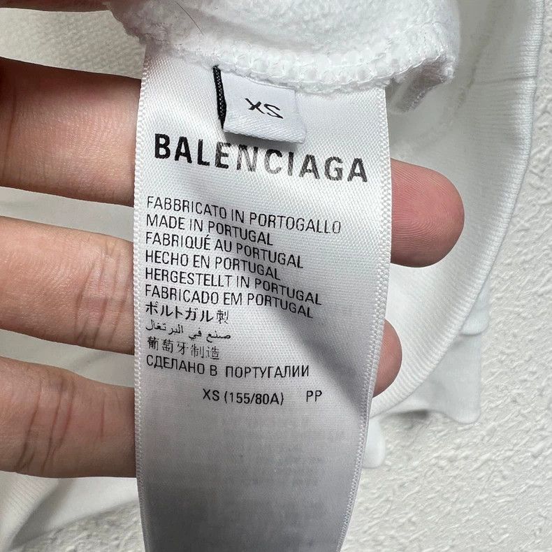 Balenciaga Balenciaga WFP Food Program Collaboration Foaming Printed Size US XS / EU 42 / 0 - 7 Thumbnail