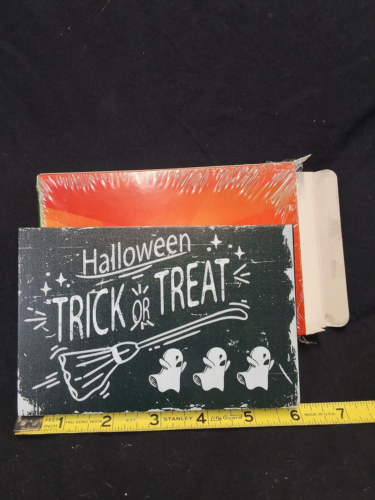 The Unbranded Brand Halloween Trick or Treat Decorative Sign - Festive Fun! Size ONE SIZE - 3 Thumbnail