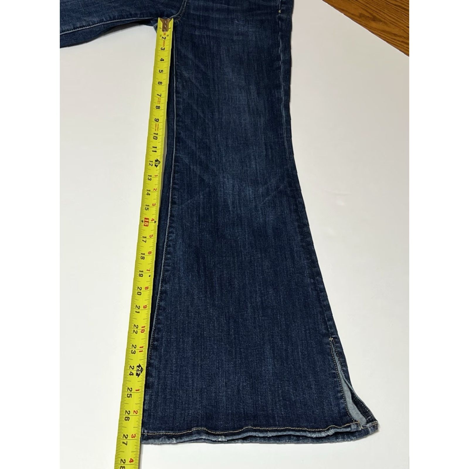 American Eagle Outfitters American Eagle Outfitters Jeans Womens 4 Short Flared Denim Stretch High Rise 27in Inseam Blue 26in Waist Slim Regular Pockets Logo Split Hem Size 27" / US 4 / IT 40 - 5 Thumbnail