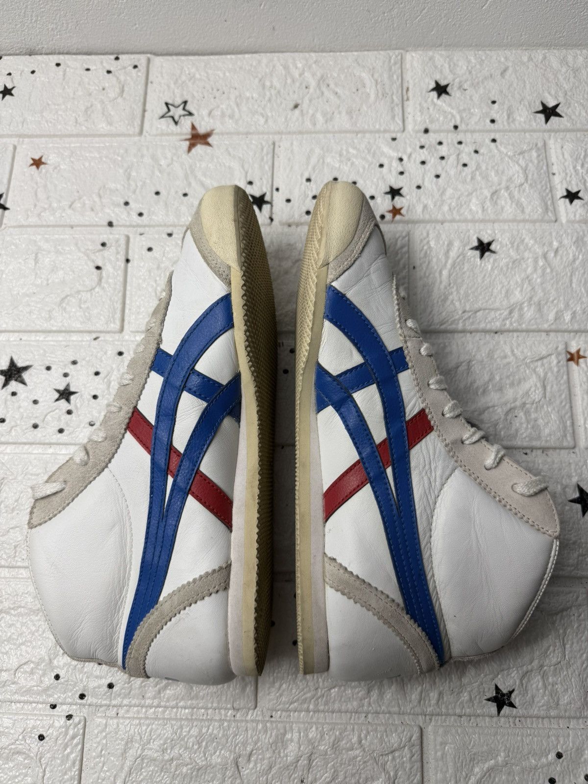 Onitsuka Tiger TOKYO Onitsuka Tiger Mexico 66 Mid Runner US7 UK6.5 EUR40 Size US 7 / EU 40 - 7 Thumbnail