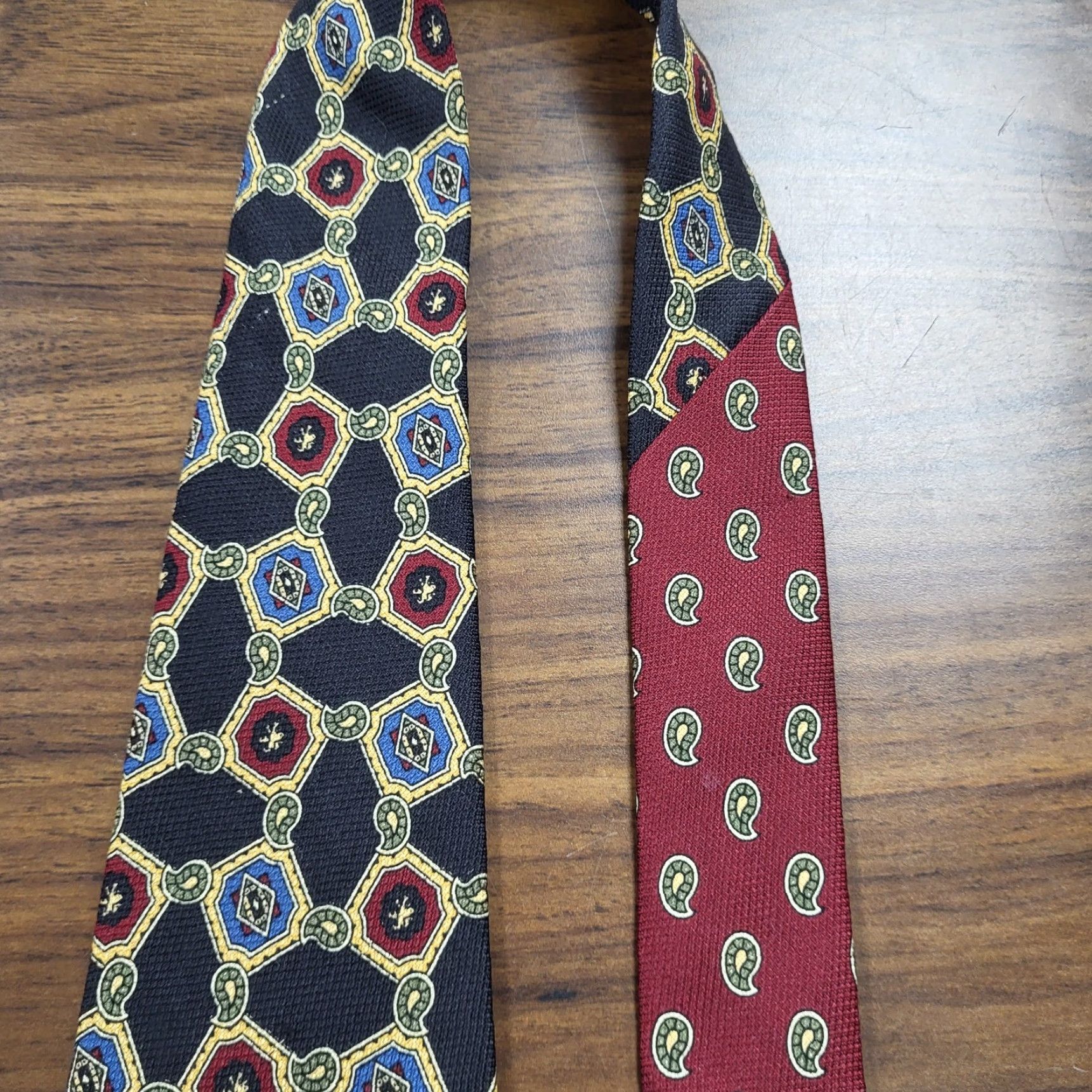 Tommy Hilfiger Tommy Hilfiger Tie Men's Neck Red Blue Gold Geometric 100% Italian Silk Made USA Classic 57"-60" Multicolor Silk Size ONE SIZE - 3 Thumbnail