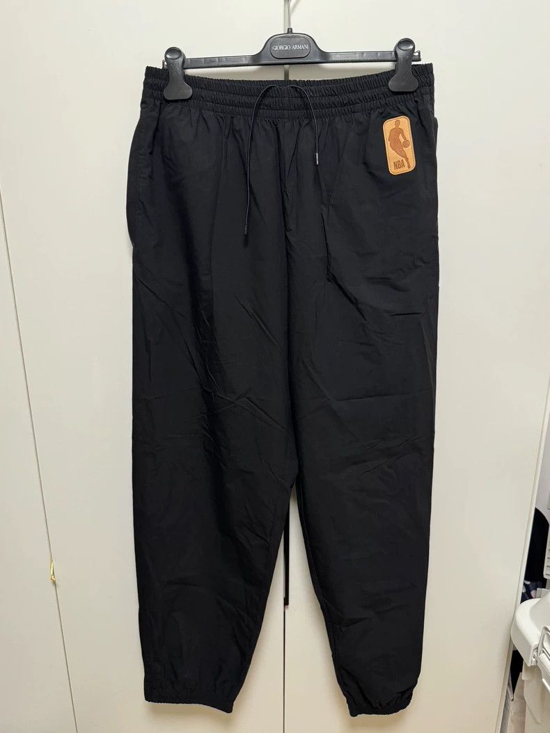 Louis Vuitton Louis Vuitton x NBA Logo Sweatpants Size US 32 / EU 48 - 1 Thumbnail