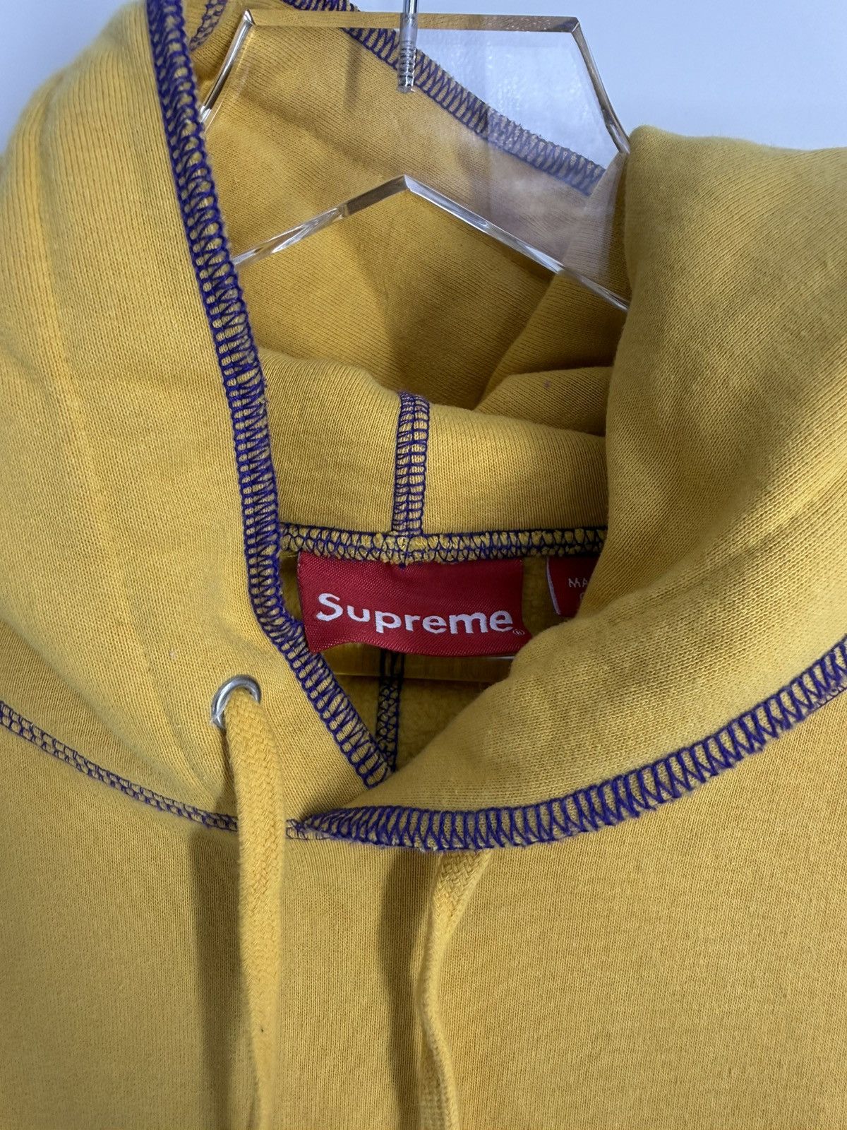 Supreme Supreme Contrast Stitch Arc Logo Hoodie – Mustard Yellow Size US L / EU 52-54 / 3 - 4 Thumbnail