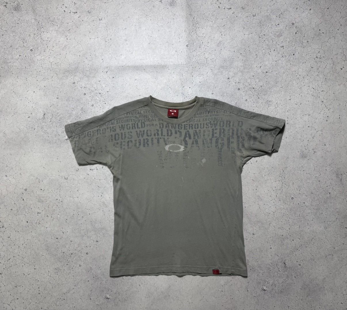 Oakley Oakley Vintage 90’s Monogram Center Swoosh T-Shirt Size US M / EU 48-50 / 2 - 1 Thumbnail