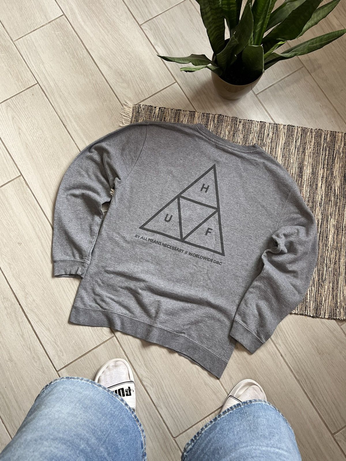Huf HUF sweatshirt blank grey minimalistic Size US L / EU 52-54 / 3 - 1 Thumbnail