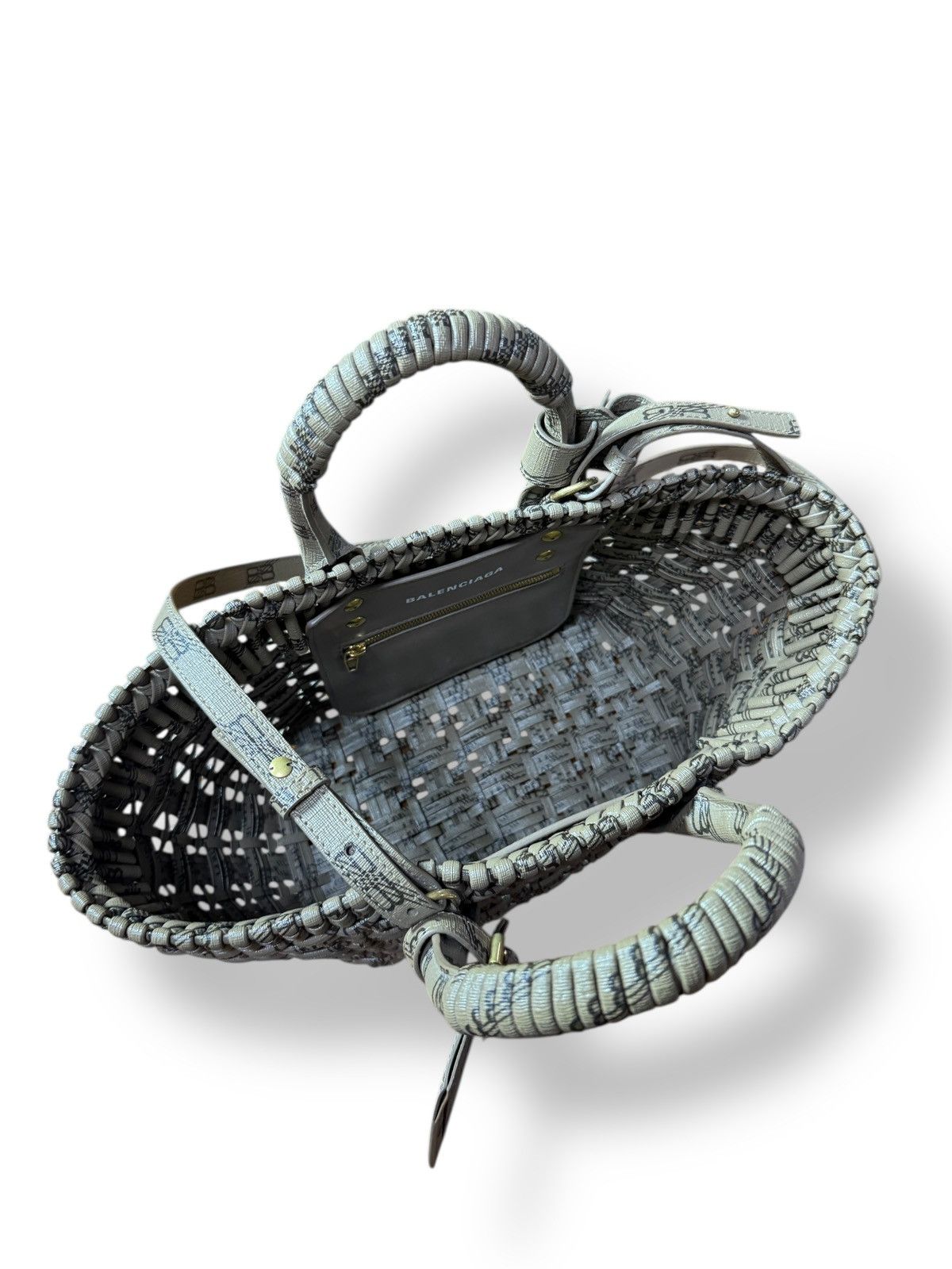 Balenciaga × Designer × Japanese Brand *RARE* AOP BALENCIAGA BISTRO BASKET BAG STRAP DEMNA BB Size ONE SIZE - 3 Thumbnail