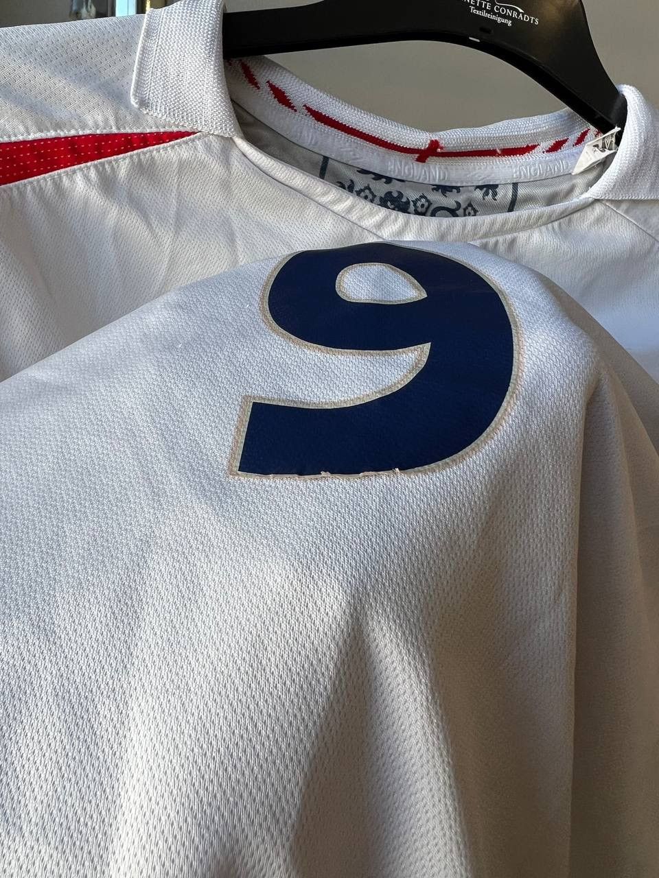 Umbro 2005/07 ENGLAND TEAM #10 ROONEY HOME SOCCER FOOTBALL JERSEY Size US XL / EU 56 / 4 - 13 Thumbnail