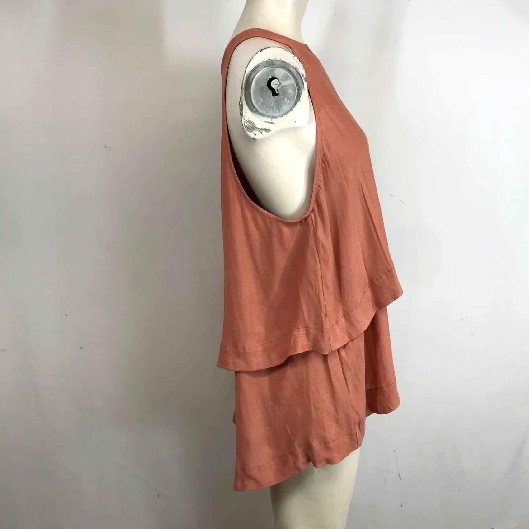 Free People VINTAGE? No. Free People Shirt Womens M Orange Sleeveless Tiered Tank Top Casual Tunic Size M / US 6-8 / IT 42-44 - 4 Thumbnail