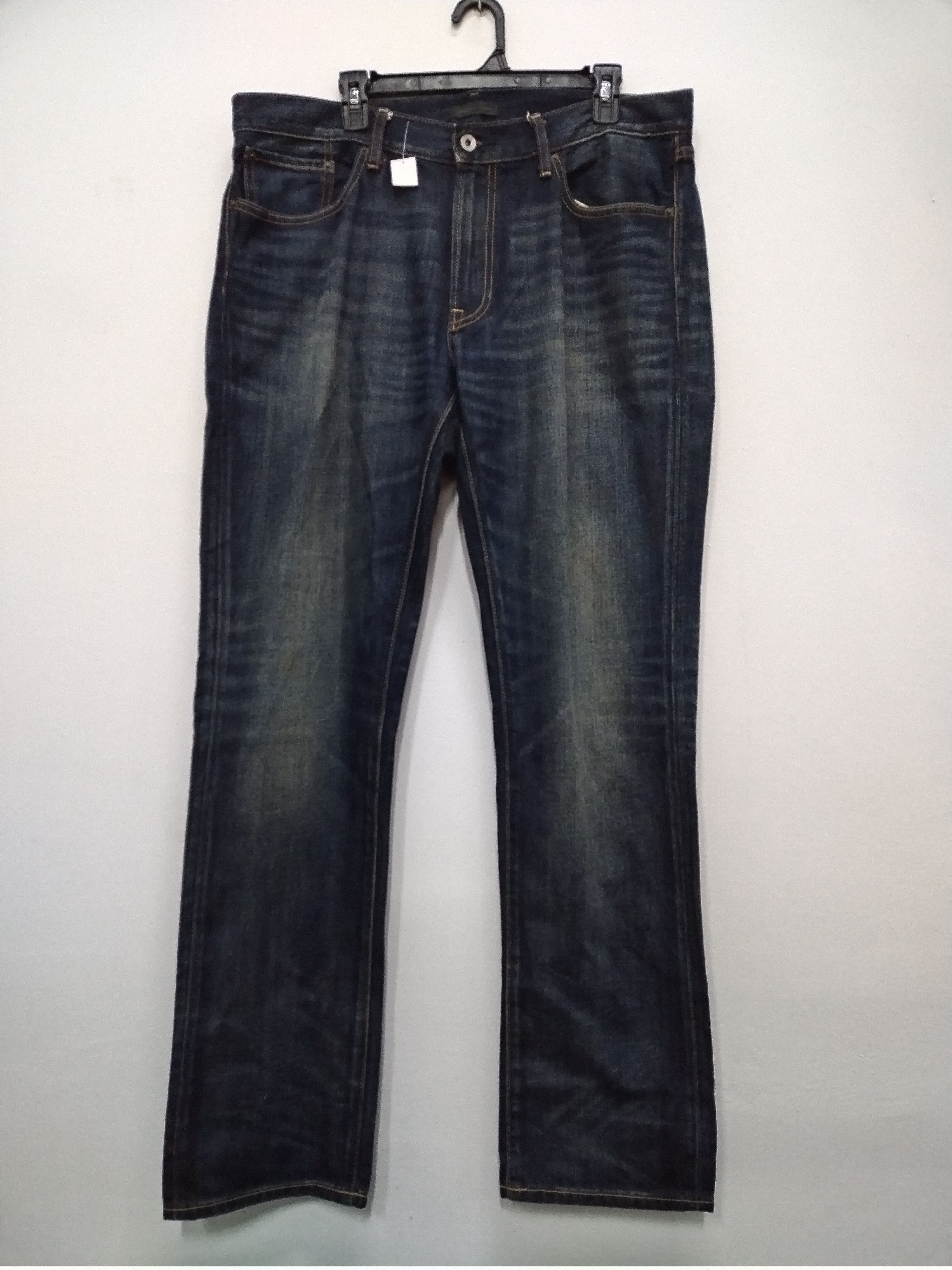 Japanese Brand × Jun Takahashi × Uniqlo Big Size Uniqlo Nice Faded Patina Regular Fit Jeans Size US 40 / EU 56 - 2 Thumbnail