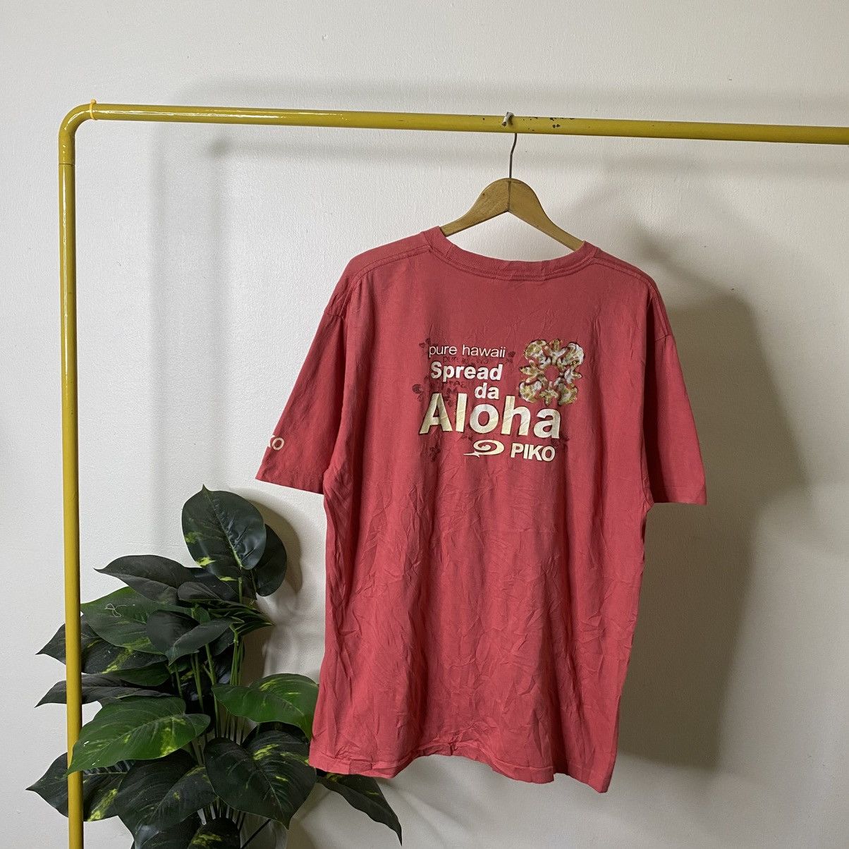 Vintage Y2K Piko Aloha Surf Nice Graphic Surfing T Shirt Size US XL / EU 56 / 4 - 1 Thumbnail