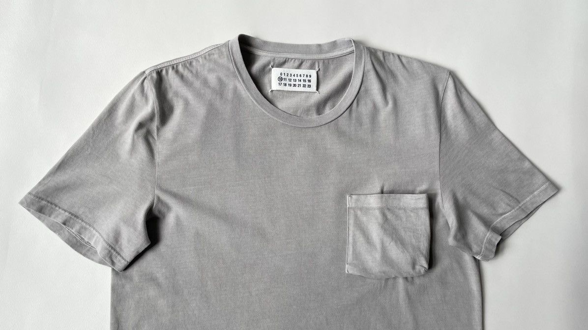 Maison Margiela S/S 10 ‘Smokers’ Pocket T Shirt Size US S / EU 44-46 / 1 - 2 Thumbnail